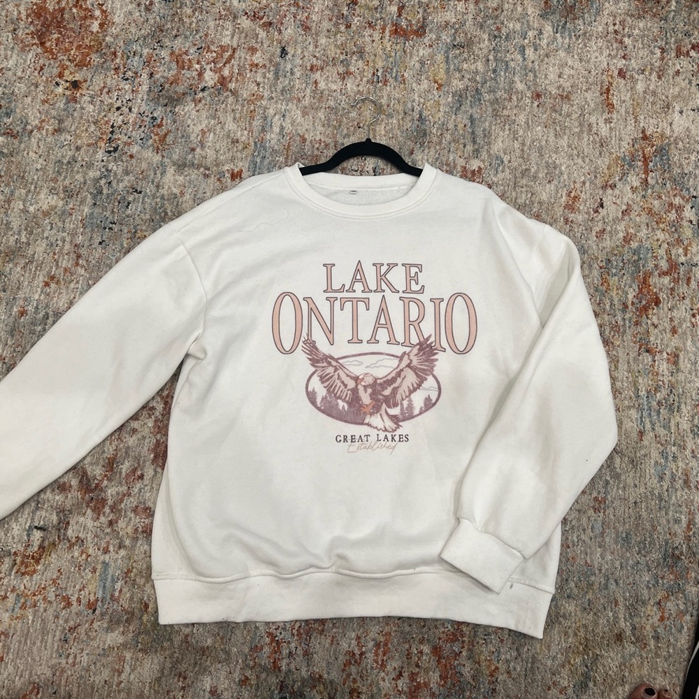COMFTY Cream Lake Ontario Sweatshirt
